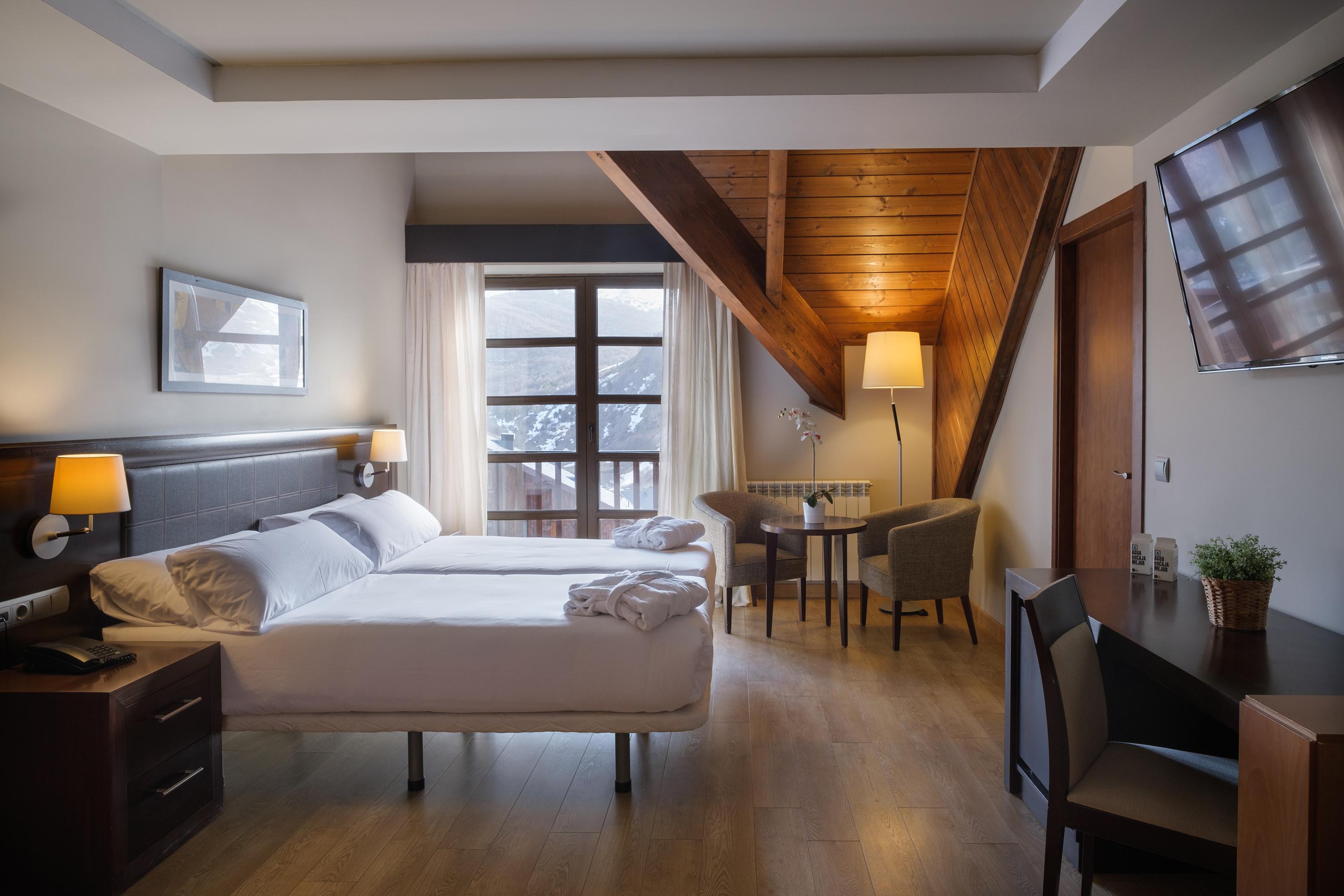 ホテル Snoe Aragon Hills フォルミガル 部屋 写真